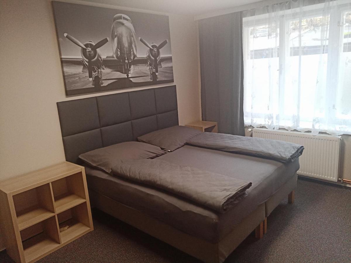 Kraliky Apartman Dış mekan fotoğraf